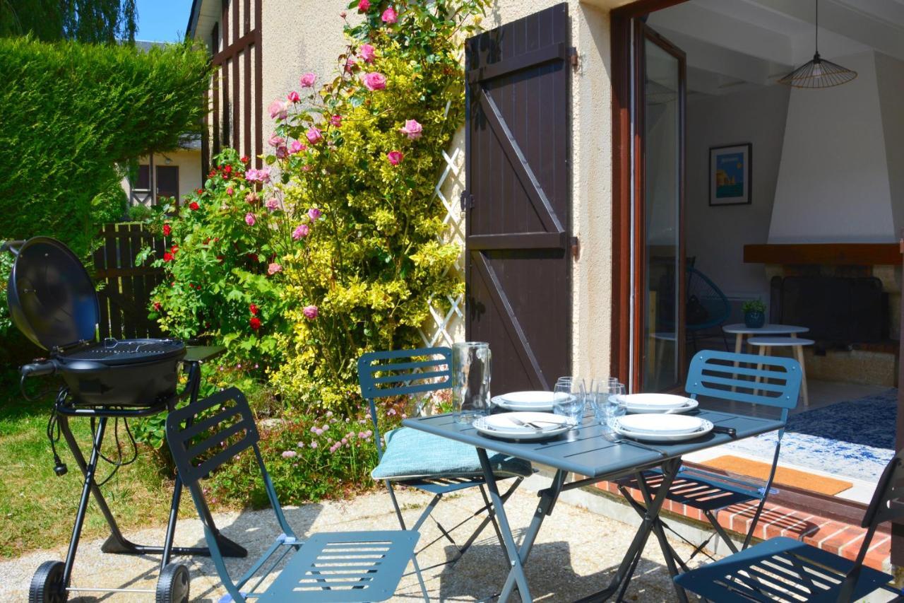 Cottage With Large Garden 15 Minutes Walk From The Beach วิลเลร์-ซูร์-แมร์ ภายนอก รูปภาพ
