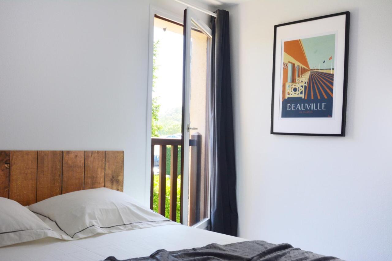 Cottage With Large Garden 15 Minutes Walk From The Beach วิลเลร์-ซูร์-แมร์ ภายนอก รูปภาพ